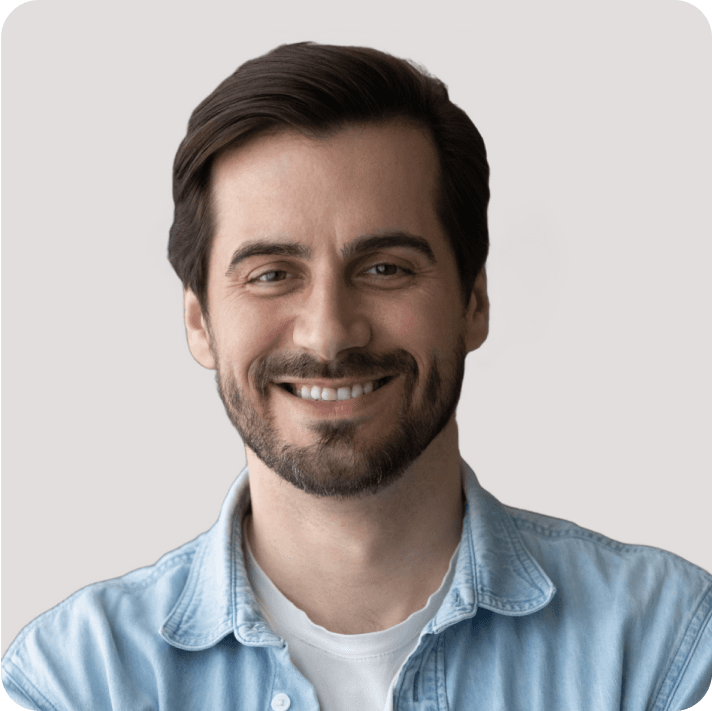 Alexander Marsden headshot